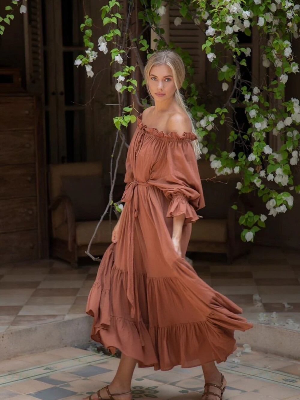 Women's Rust Off-Shoulder Tiered Maxi Dress